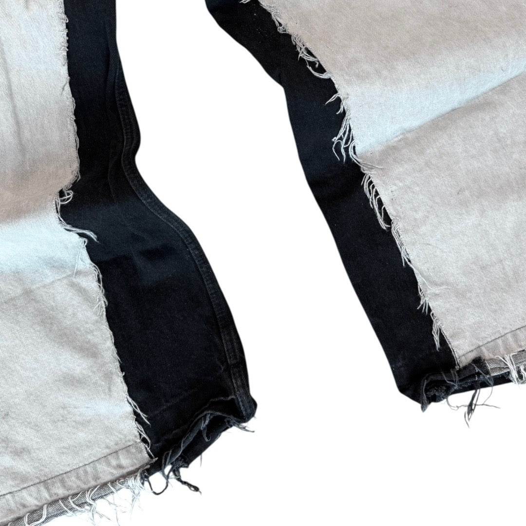 GRAVE WASH DENIM