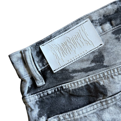 BLACKOUT BLEACHED SHORTS