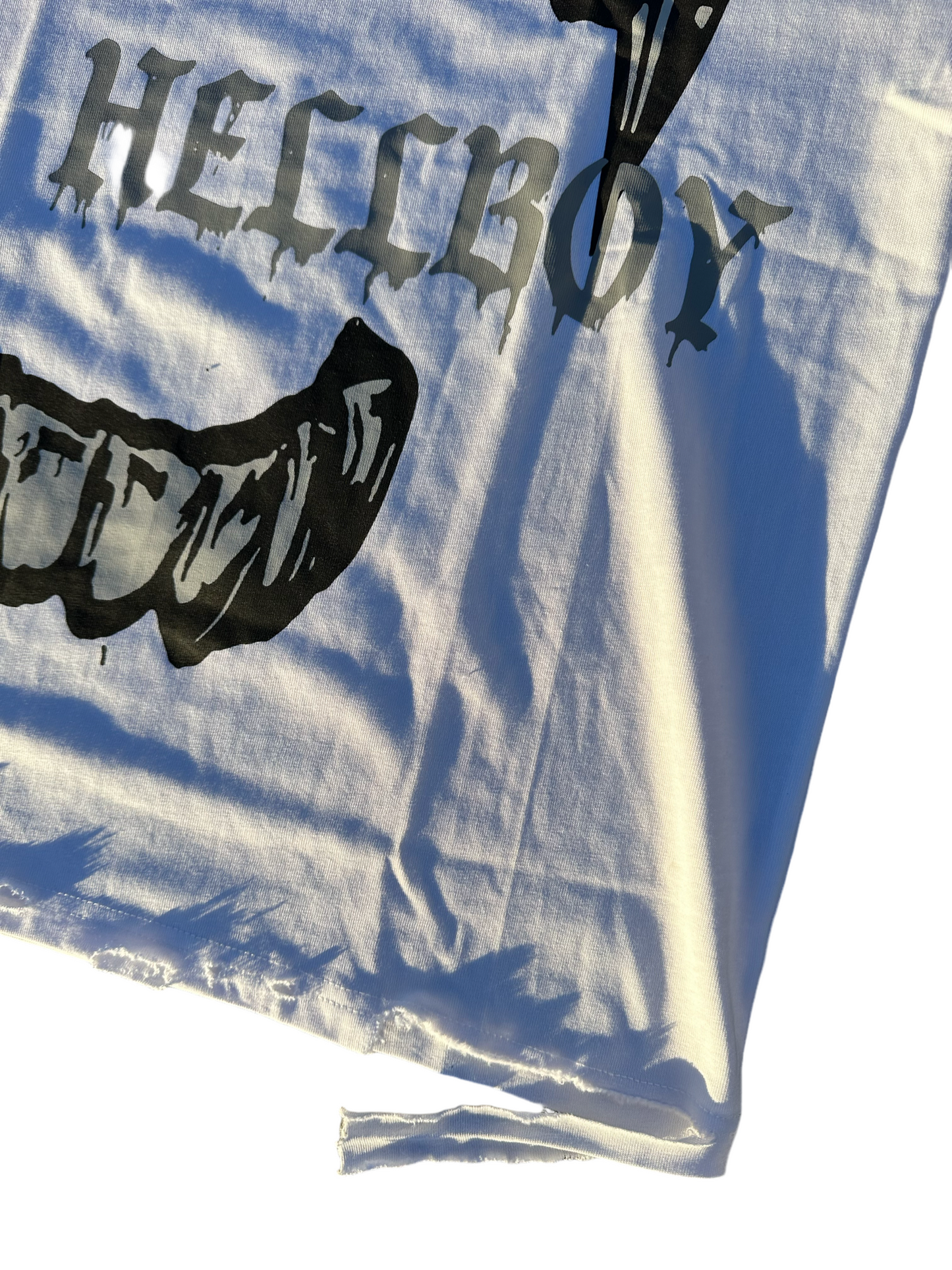 DISTRESSED WHITE HELLBOY TEE