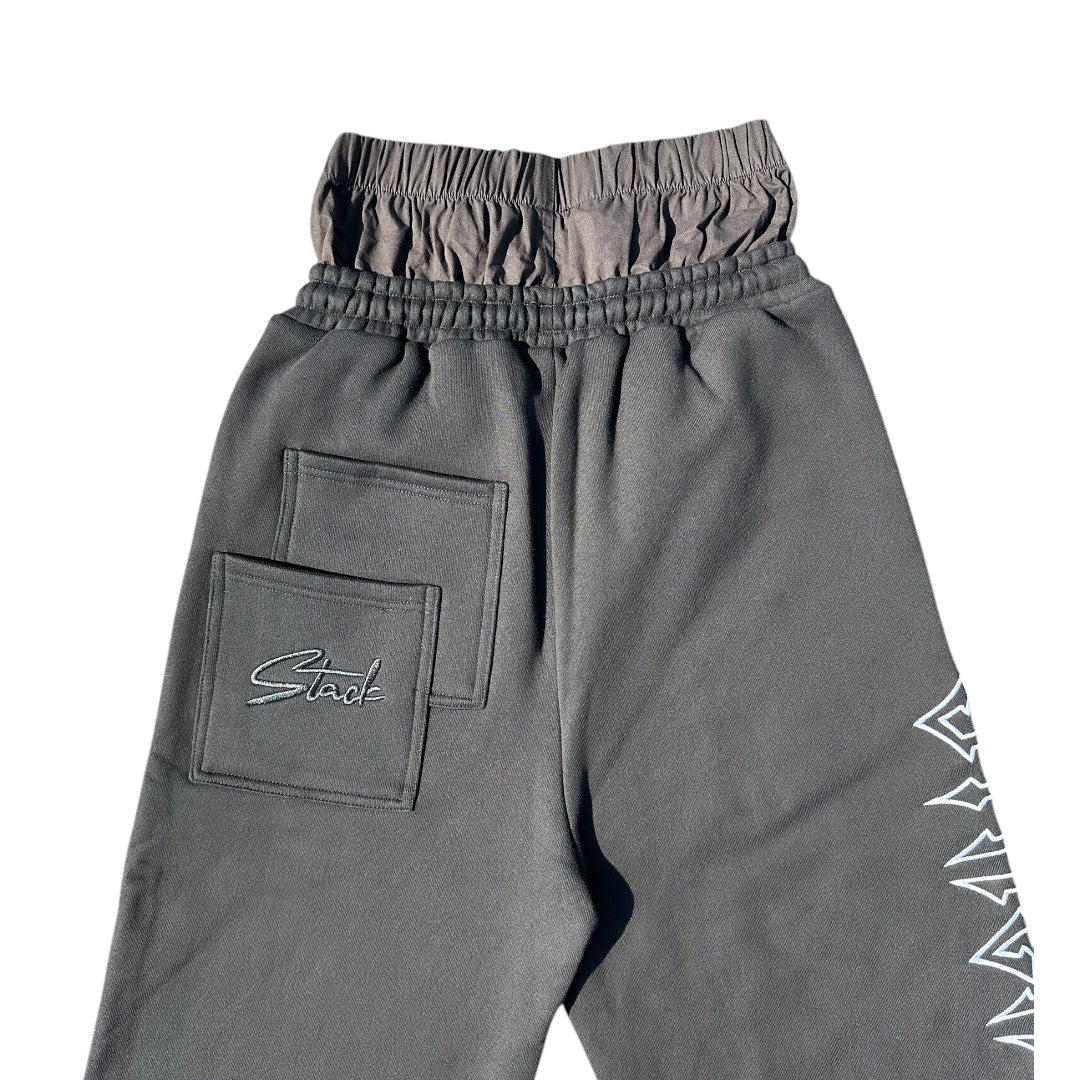 BLACK EDGY BOXER SWEATS